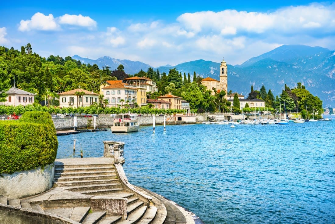 tremezzo with stairs into water