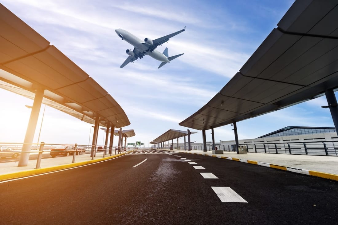 Airport Dropoff by Taxi