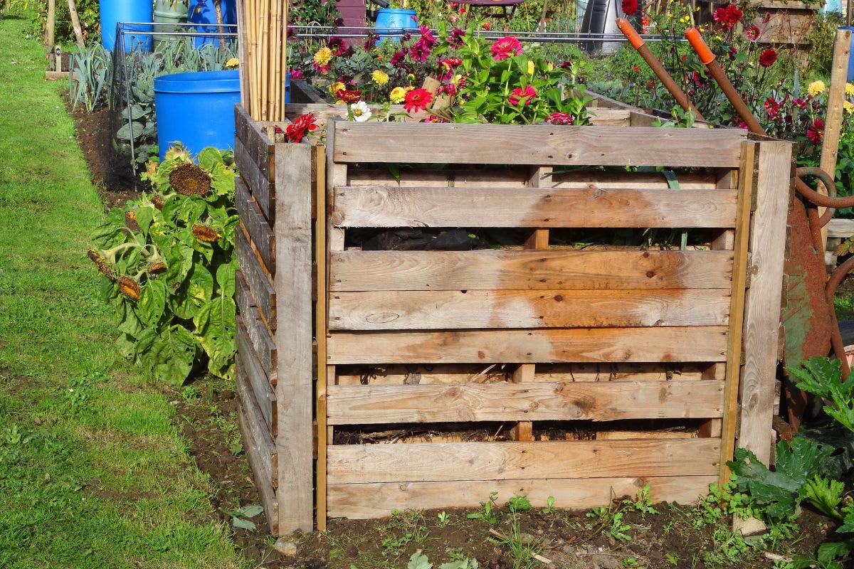 Kompost anlegen: So legst du einen Komposthaufen im Garten an
