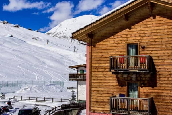 Hotel Moon/Cecilia,Copper Face Jacks Ski Trip
