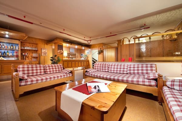 Hotel Teola,Copper Face Jacks Ski Trip