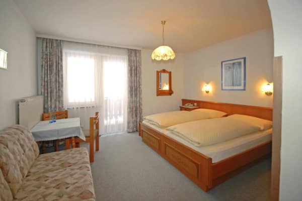 Pension Riedlsperger,Saalbach