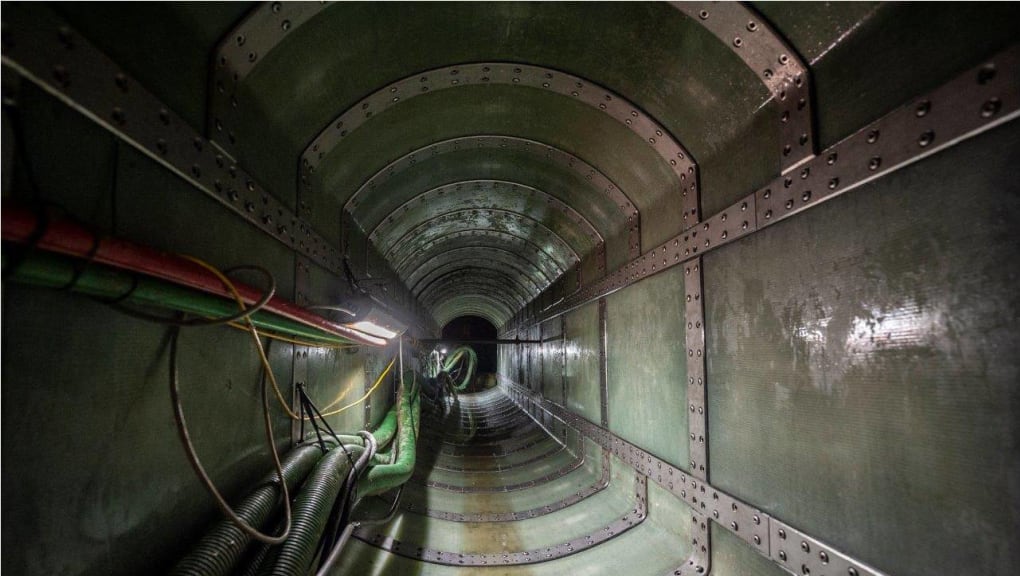 Interior of the KIng's scholars pond sewer