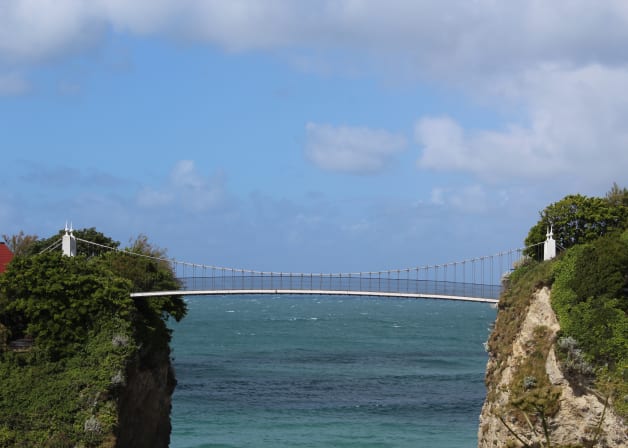 Side-on day time view of the Newquay Harper Footbridge