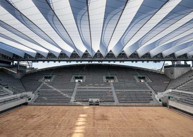 Mobile roof of Suzanne Lenglen court at Roland-Garros