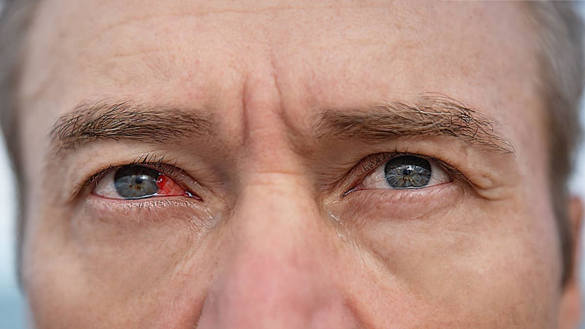 Порно ағасы әпкесін жыныстық қатынасқа түсуге көндірді