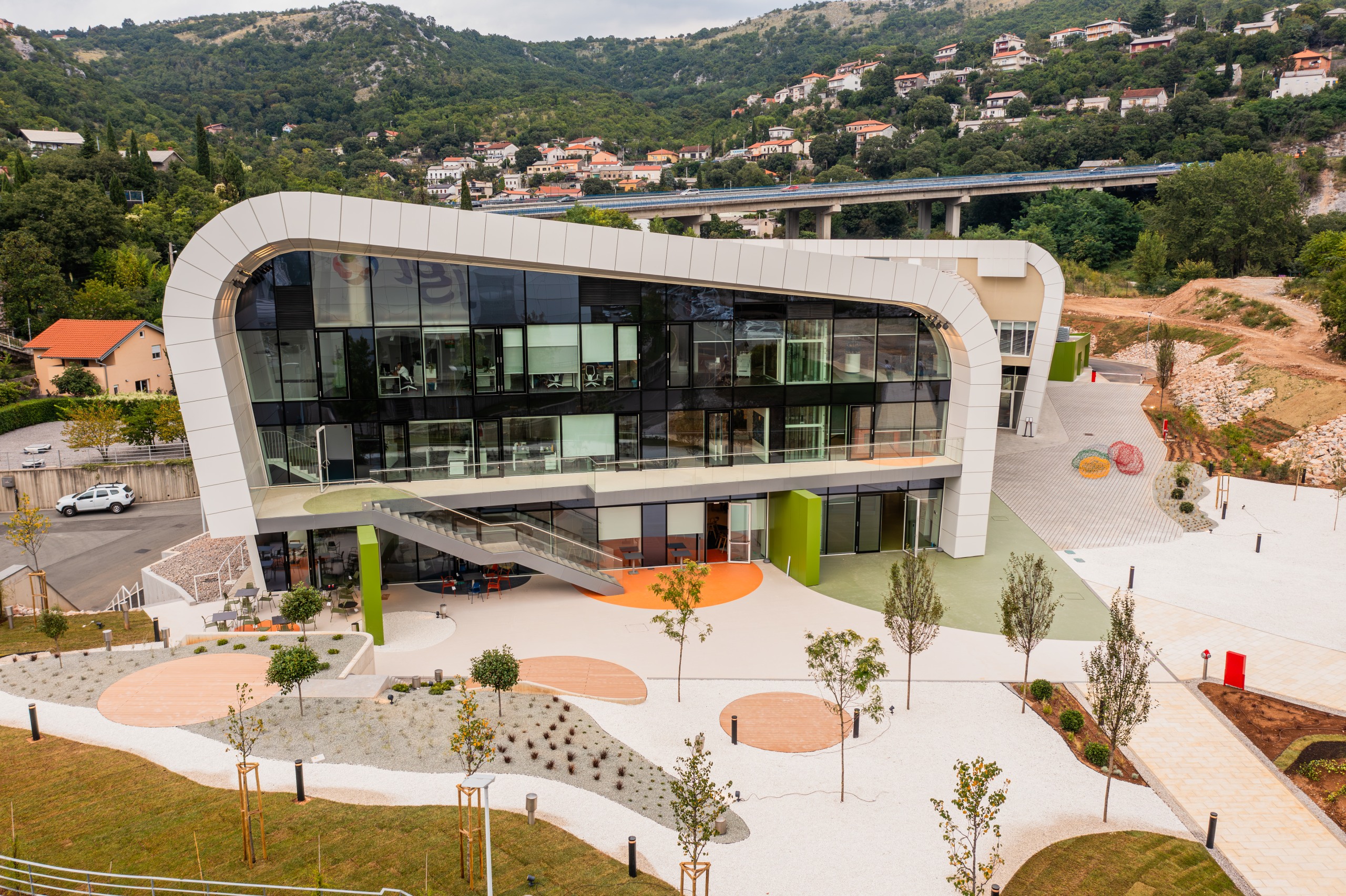 JGL Integra suvremeni pilot pogon