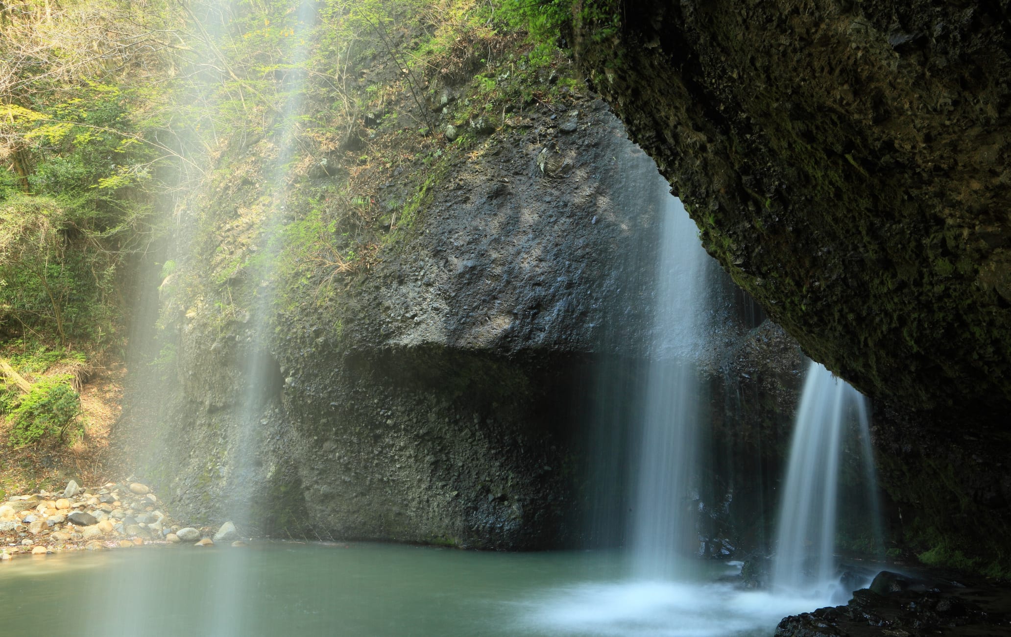 Tsukimachi Falls