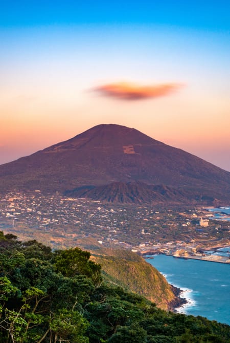 montagne Hachijo-Fuji sur l’île de Hachijojima, Kanto Japon