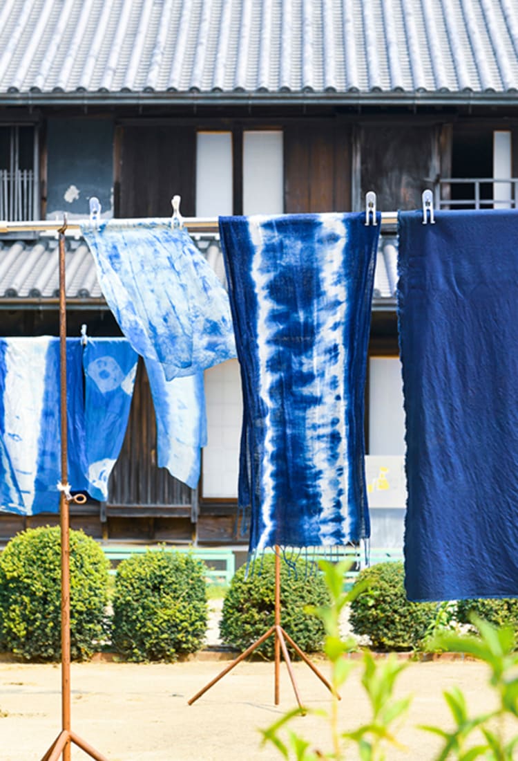 探索傳統的靛藍染色工藝「藍染」的起源| 日本最新動態電子雜誌| JNTO