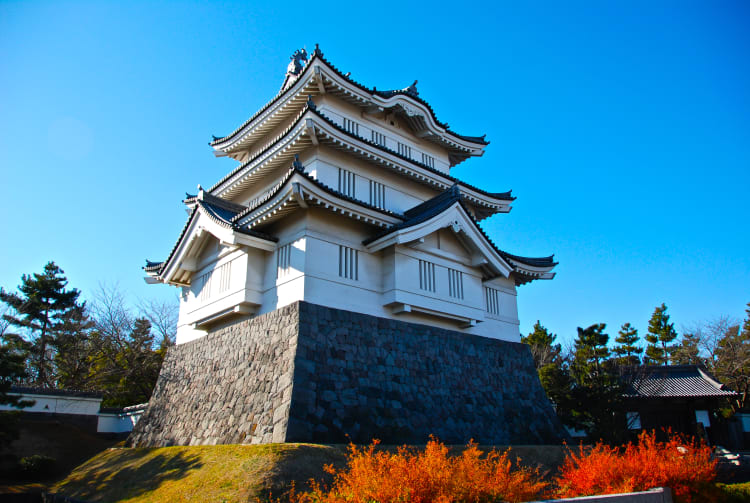 Oshi-jo Gosankai Yagura