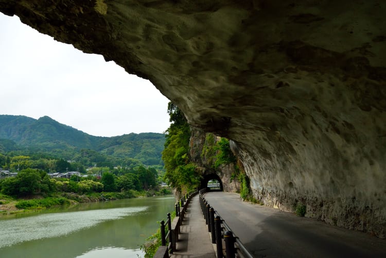 Ao-no-domon Tunnel dug through the Kyoshu Peak