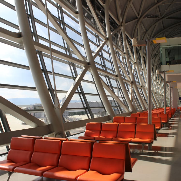 Resultado de imagem para aeroporto internacional de osaka kansai