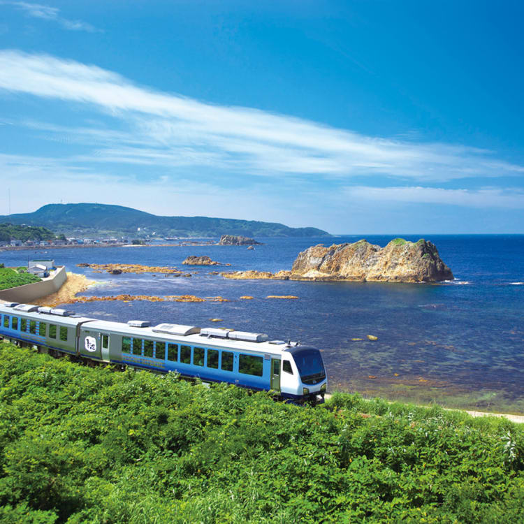 Aomori train