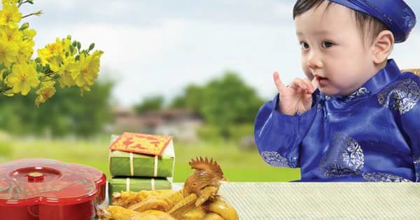 Những lưu ý về dinh dưỡng của bé trong ngày Tết