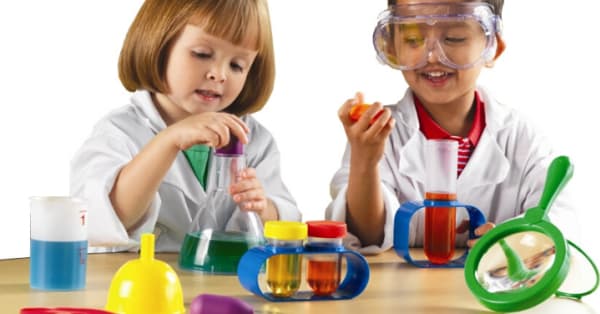 GIÚP TRẺ KHÁM PHÁ KHOA HỌC DỄ DÀNG THÔNG QUA 5 THÍ NGHIỆM DIỆU KỲ
