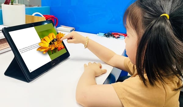 Làm sao để trẻ mầm non tập trung khi học online?