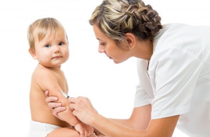  Cách phòng viêm đường hô hấp trên cho trẻ khi chuyển mùa