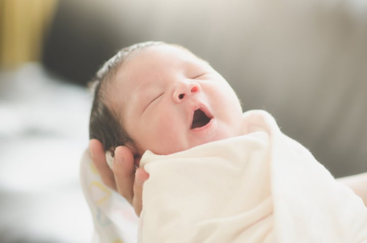 Tổng hợp 5 điều cha mẹ cần biết khi làm thủ tục đăng ký khai sinh cho con