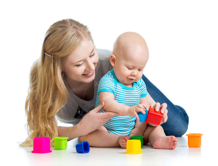 4 cách dạy con biết chia sẻ