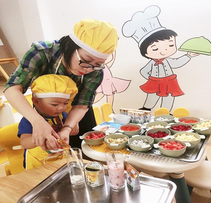 Làm sữa chua trái cây
