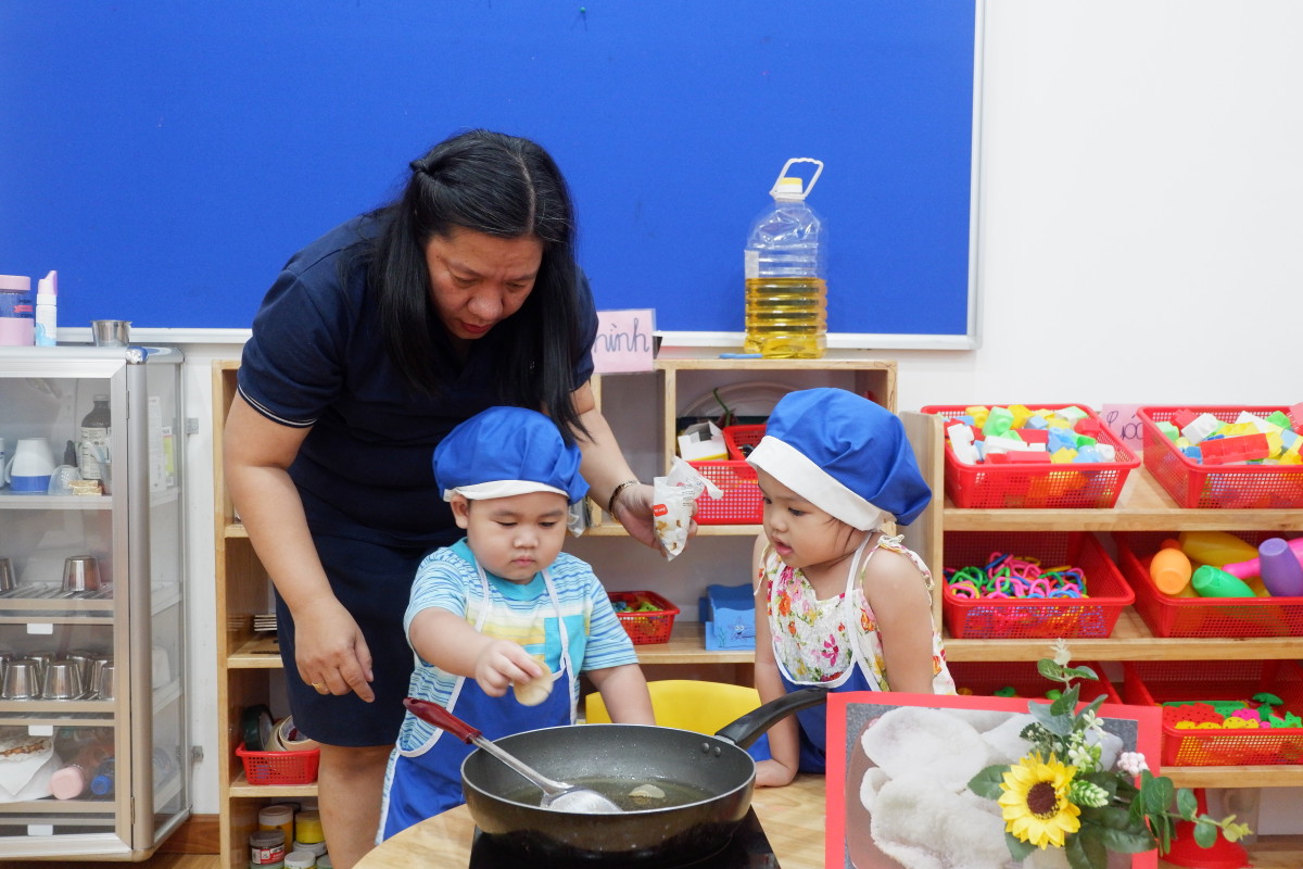 COOKING TIME: PHỒNG TÔM GIÒN RỤM - BÉ ĂN SAY MÊ