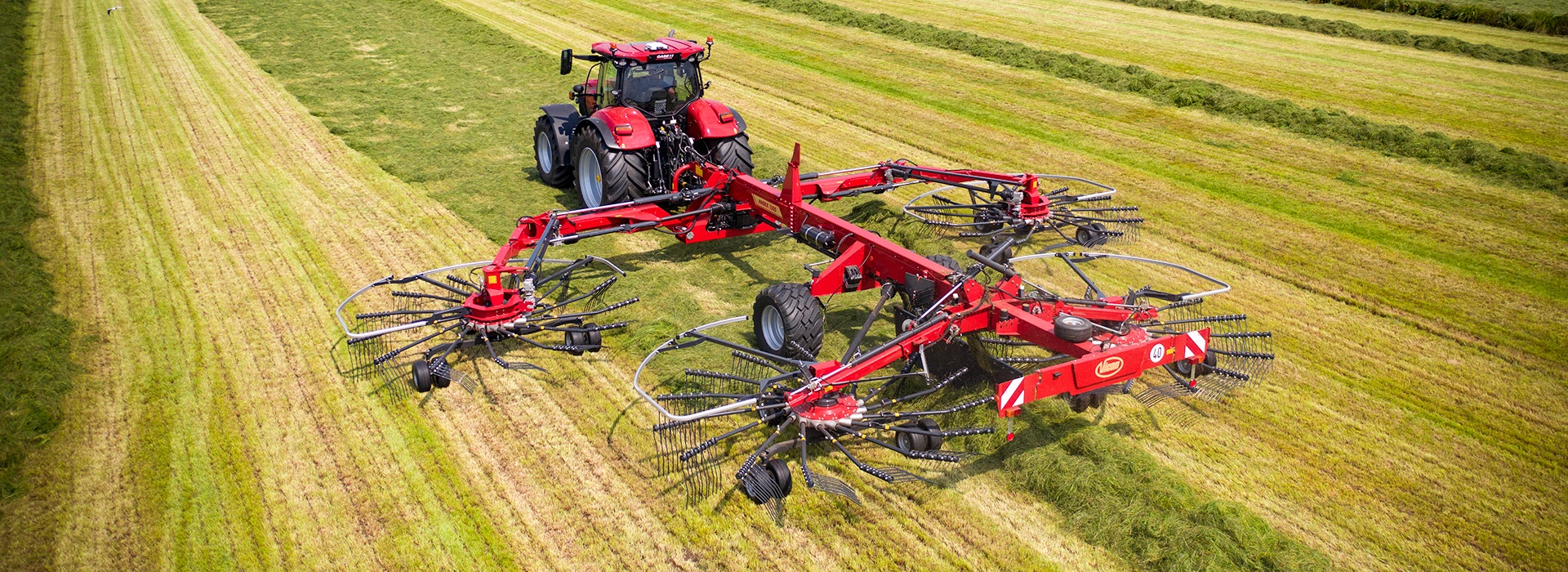 Sind Sie auf der Suche nach einem effizienten Precision Farming Schwader? Werfen Sie einen Blick auf unseren 15 m-Schwader!