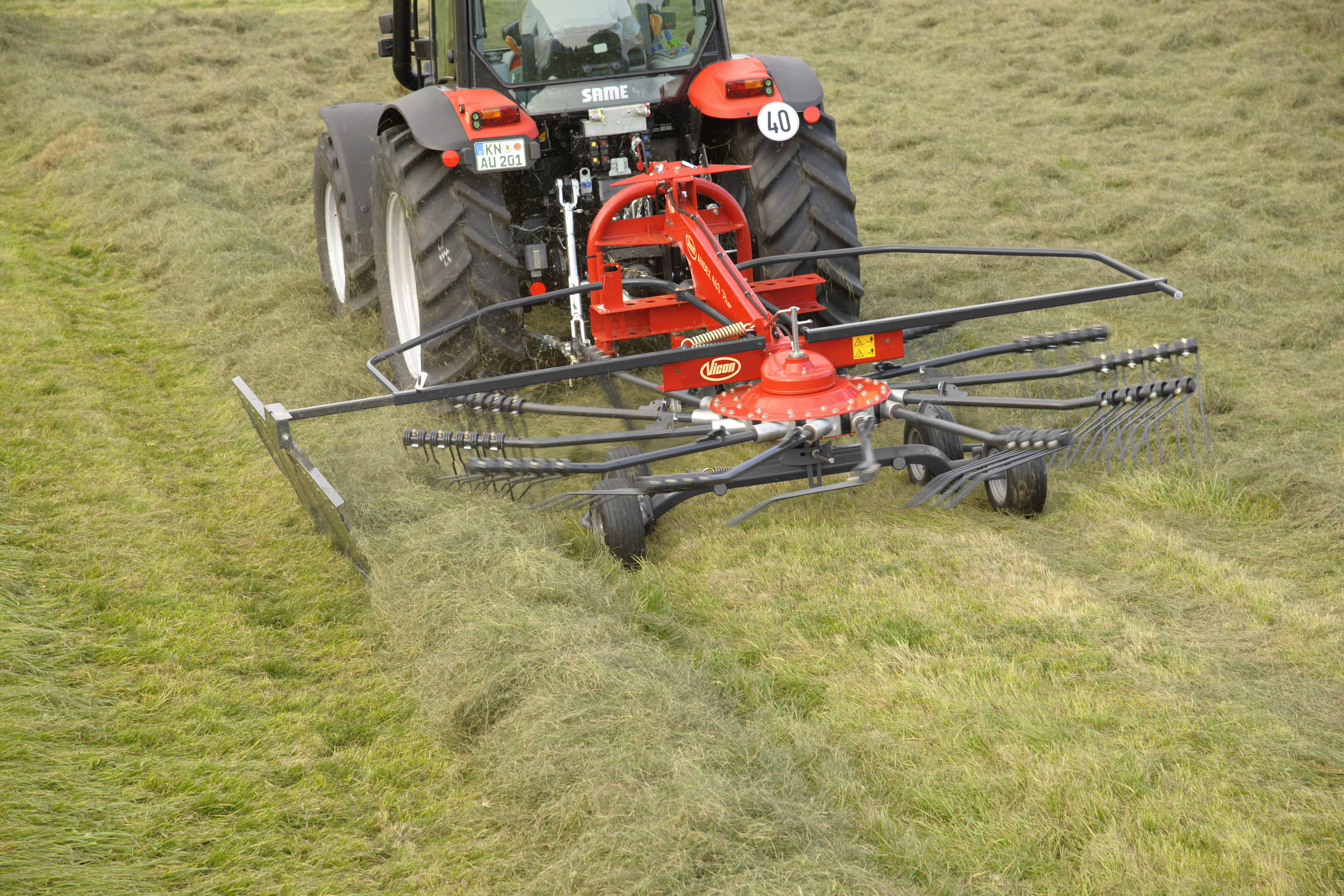 Single Rotor Rakes - VICON ANDEX 424-464, ProLine Gearbox technology for efficient performance