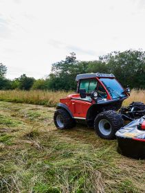 Plain Mowers - VICON EXTRA 324F ALPIN - FRONT MOUNTED ALPINE DISC MOWER, made for mountain regions and hilly conditions with its stable gravity point and excellent visibility