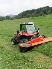 Plain Mowers - VICON EXTRA 324F ALPIN - FRONT MOUNTED ALPINE DISC MOWER, made for mountain regions and hilly conditions with its stable gravity point and excellent visibility