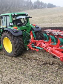 Reversible Mounted Ploughs - Kverneland 150 S Variomat, customized for high performance combined with low fuel consumption