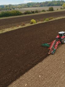 Kverneland Packomat, perfect seedbed while ploughing, kvernelands unique steel provides light and robust implement