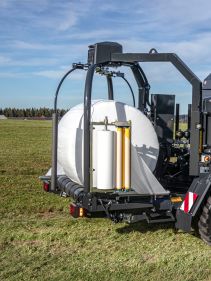 Variable Chamber Baler-Wrapper combinations - Kverneland 6716-6720 Plus FlexiWrap, operating cost efficient and providing high outputs on field