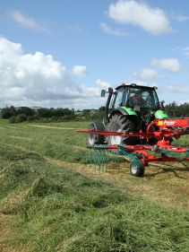 Double Rotor Rakes - Kverneland 9580 C - 9584 C - 9590 C Hydro, heavy duty rakes which performs in the toughest conditions