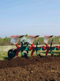 Reversible Mounted Ploughs - Kverneland ES-LS, unique steel treatment provides great life time and makes it easy in use during operation