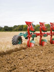 Reversible Mounted Ploughs - Kverneland ES-LS, unique steel treatment provides great life time and makes it easy in use during operation