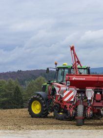 Kverneland optima TFprofi, high performance and reduced tractor power requirement