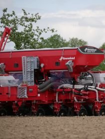 Kverneland optima TFprofi, high performance and reduced tractor power requirement