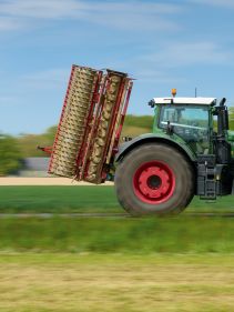 Packers - Kverneland Front Soil Packer, folded during safe and efficient transportation