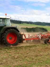 Kverneland CTC Cultivator performs perfect mixing and levelling with reduces maintenance