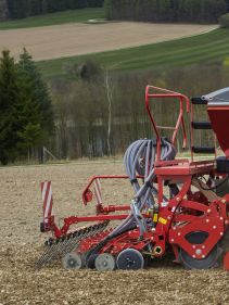 Kverneland e-drill maxi pluss, combined grain and fertilizer model