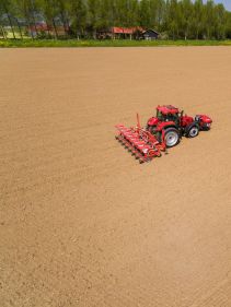 Kverneland iXtra LiFe, apply the liquid fertiliser during seeding, ISOBUS integrated
