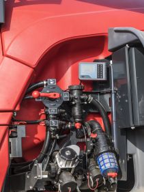 Kverneland iXtrack T3, compact sprayer, stable and precise with intelligent technology