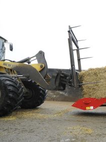 Bale Choppers - Feeders, Kverneland 853, high blowing performance during operation, also a strong package of new features