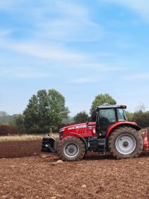 Kverneland Packomat, perfect seedbed while ploughing, kvernelands unique steel provides light and robust implement