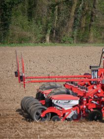 Kverneland monopill e-drive2, Mechanical precision drill for beet, rape and chicory