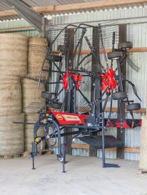 Double Rotor Rakes - VICON ANDEX 705 EVO - 705 VARIO, high performance and TerraLink Plus cardanic rotor providing improved quality of forage