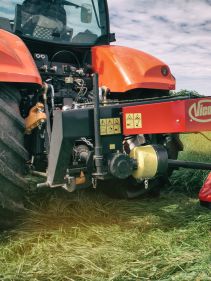 Plain Mowers - VICON EXTRA 432H - 436H - 440H - REAR MOUNTED DISC MOWERS, a disc mower with hydraulic suspension and high performance during field operation