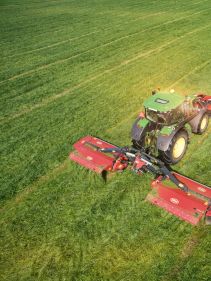 Mower Conditioners - Vicon EXTRA 687T - Efficient Butterfly Mower Combination, low weight with tripple mower conditions for high efficiency during field operation