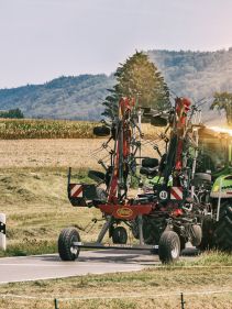 Tedders, Trailed - VICON FANEX 904C - 1124C, purpose-built for smaller tractor but will also operate with larger ones